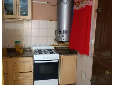 Casa 6 ambientes con 2 baños