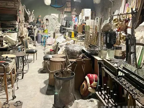 Galpon en Venta 8  mts Frente