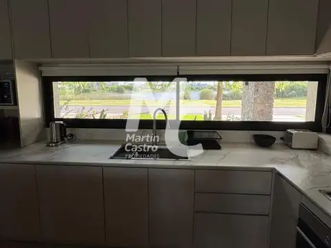 Casa en San Benito, Villanueva