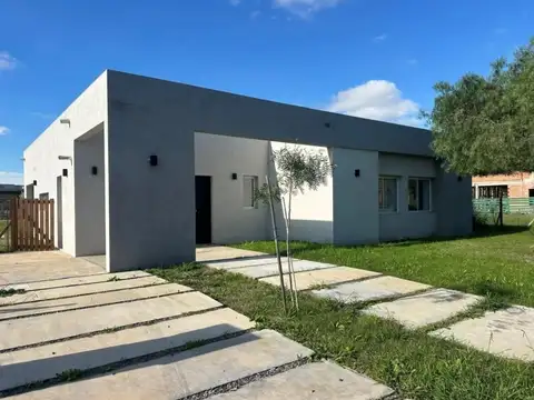 Casa Chalet  en Venta en San Sebastian, Escobar, G.B.A. Zona Norte