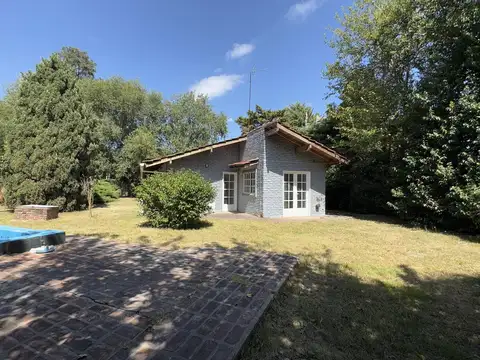 VENTA CASA QUINTA 4 AMB PISCINA BARRIO BOSQUECILLO - 720 MTS EZEIZA OPORTUNIDAD!