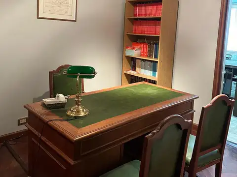 Oficina 6 ambientes con 2 baños