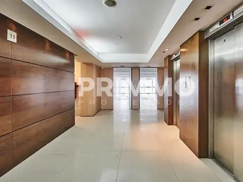 Oficina en Alquiler en Barrio Norte, USD 2.700