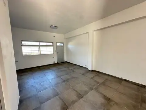 Venta casa 3 dormitorios con pileta General Lagos