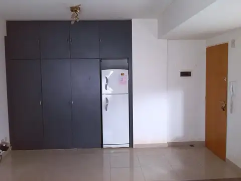 Ambrosetti 800 , Piso 1