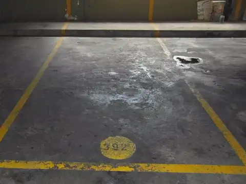 Cocheras Grandes, Fijas y Cubiertas en San Nicolas.