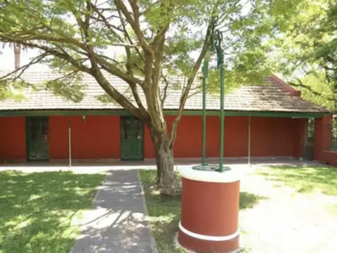 Casa en Venta en Luis Guillon, USD 290.000