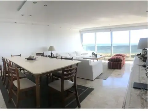 Departamento 5 ambientes con 4 baños