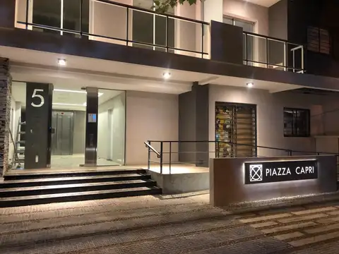 Departamento en alquiler 2 ambientes c/ cochera  muy buena