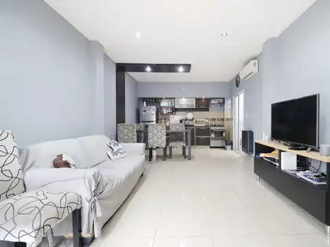 Depto Tipo Casa 3 ambientes con 1 baño