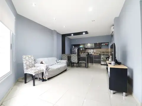 Depto Tipo Casa en Venta 64 años
