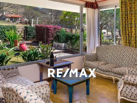 Casa 5 ambientes con 2 baños