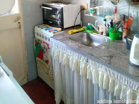 Republica 400, Piso 2