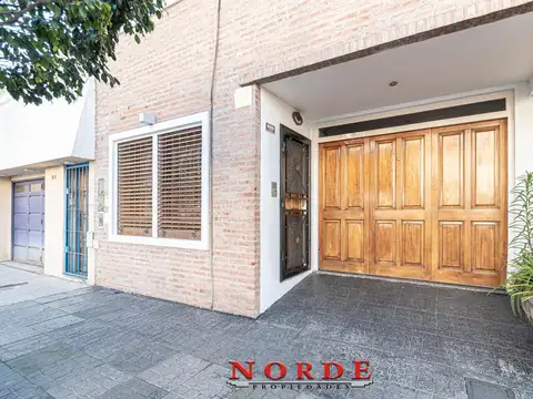 Depto Tipo Casa en Venta de 4 ambientes