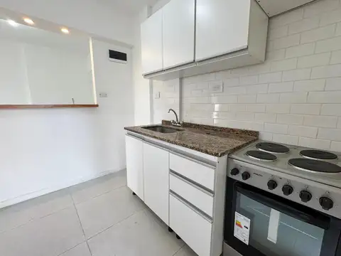 Venta Departamento 2 Ambientes con Balcón - Floresta