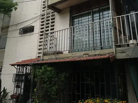 colectora José María Rosa 2600, Piso 01