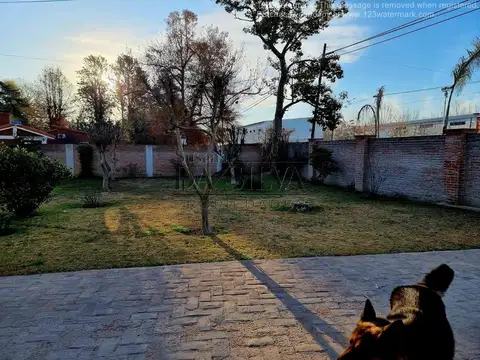 Preciosa Quinta en Marcos Paz Urbano  Montesquieu 708