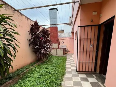 Avenida Belgrano 800, Piso P.B.