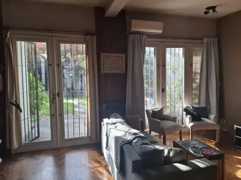 Casa en Venta en Adrogue, USD 300.000