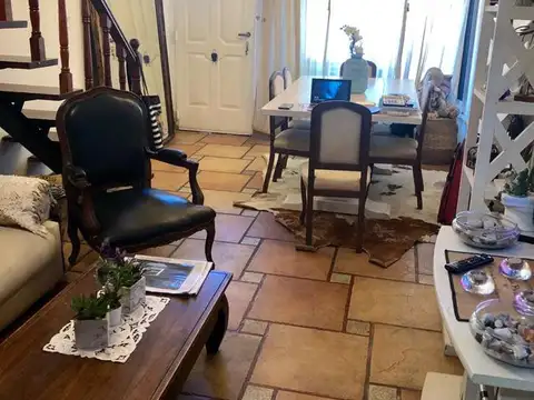 Depto Tipo Casa en Venta de 2 dormitorios