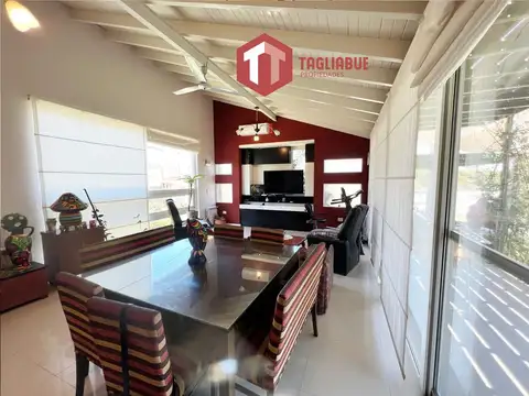 Casa en Venta de 4 dormitorios