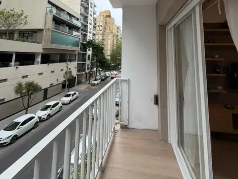 2 AMBIENTES A LA CALLE CON BALCON