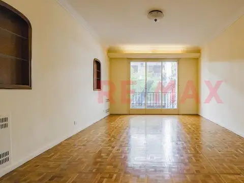 Departamento en Alquiler con 1 cocheras