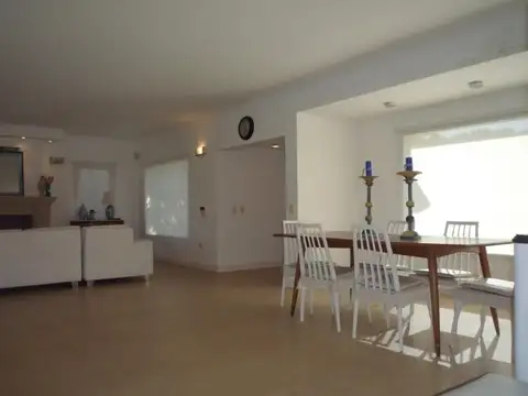 Casa en Alquiler Temporal en Pinamar, USD 0