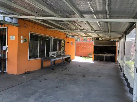 3 Canchas de Fútbol 5 o 1 de 11 sobre dos lotes de 3100 m2 SINTETICO NUEVO PARA COLOCAR