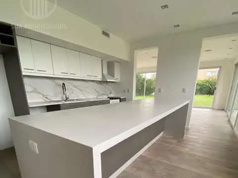 Casa en Venta - Los Talas - Canning