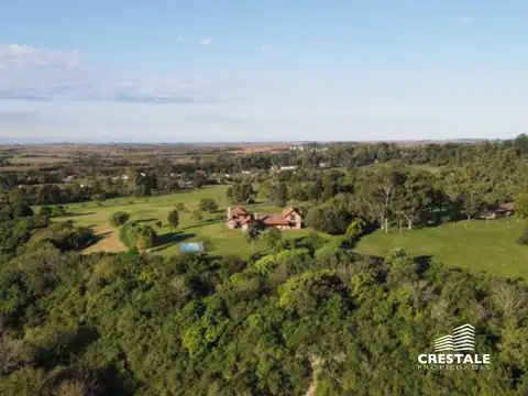 Casa 9 ambientes con 4 baños