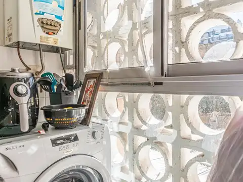 San Pedrito y Ramon Falcon - 2 ambientes - balcon - a nuevo