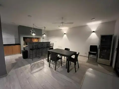 Casa en venta - 1 Dormitorio 3 Baños - 740Mts2 - General Rodríguez