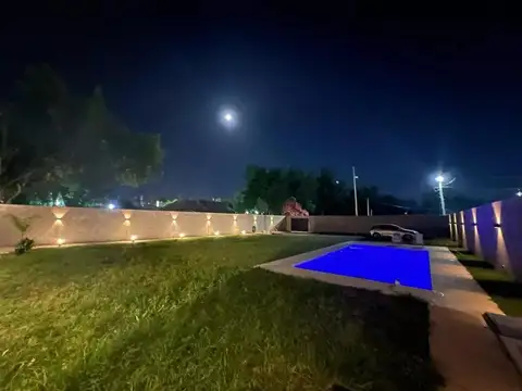 Casa en venta - 1 Dormitorio 3 Baños - 740Mts2 - General Rodríguez