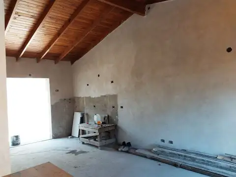 Venta monoambiente divisible, balcón y patio 7 m2