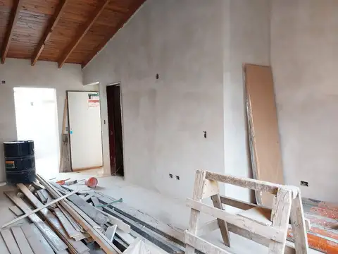 Depto Tipo Casa en Venta en Villa Lynch, USD 40.500