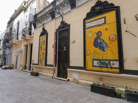 Venta Casa 8 ambientes en Flores