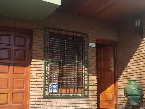 ROCA 4100 Villa Ballester hermosa casa de 2 palntas