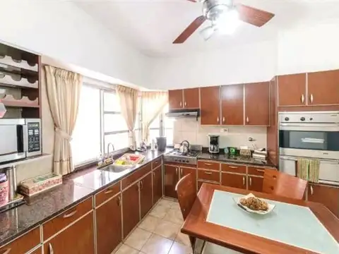 Casa en Venta en Cinco Esquinas, USD 190.000