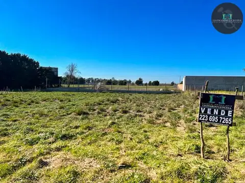 Terreno en Venta en Barrio La Laura, USD 27.900