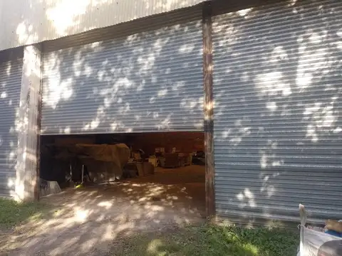 GALPON/ DEPOSITO  EN MATHEU