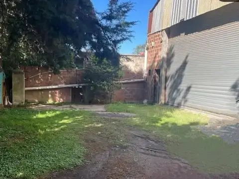 GALPON/ DEPOSITO  EN MATHEU