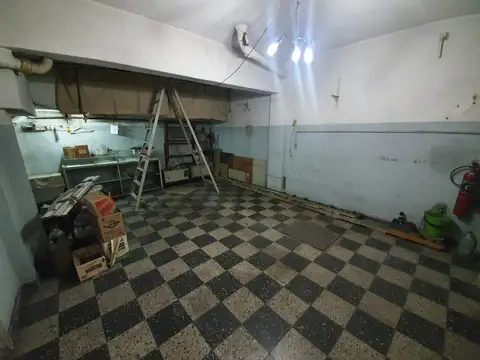 Local en Venta en Flores, USD 128.000