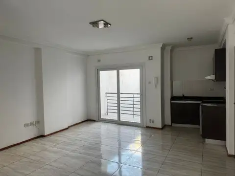 Avenida Directorio 1200