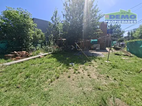 Almafuerte N°1101 E/Reconquista y Muñiz