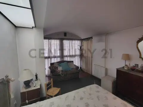 Oficina 5 ambientes con 1 baño