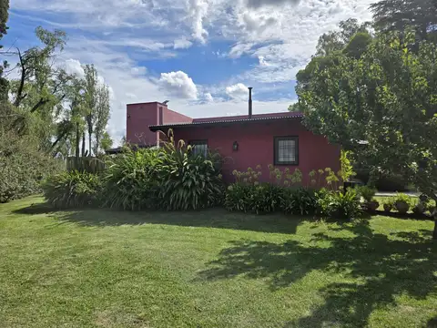 Casa 3 ambientes con 2 baños