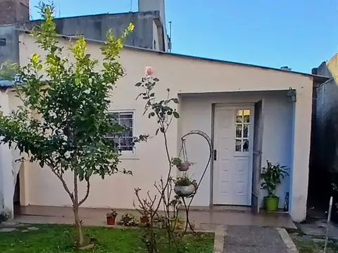 Casa en Venta en Banfield, USD 80.000