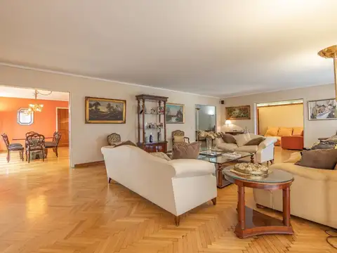 Departamento 6 ambientes con 4 baños