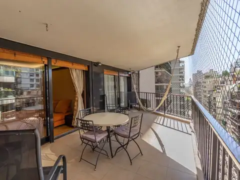 Departamento en Venta de 6 ambientes